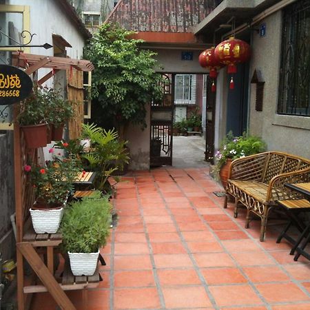 Xiamen Gu Xiang Bie Yuan Hostel Exterior foto